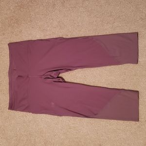 Under Armour Women's Compression Capris